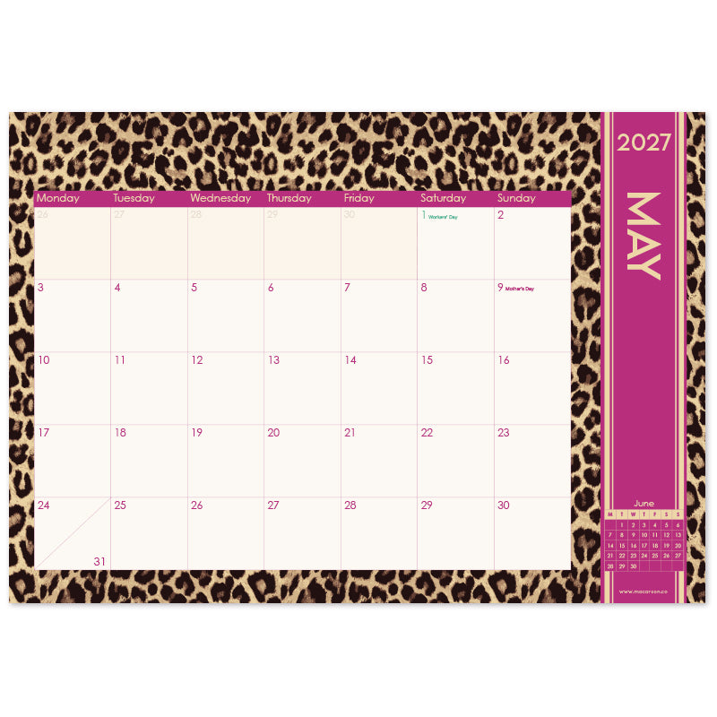 2027 Desk Calendar - Safari Social